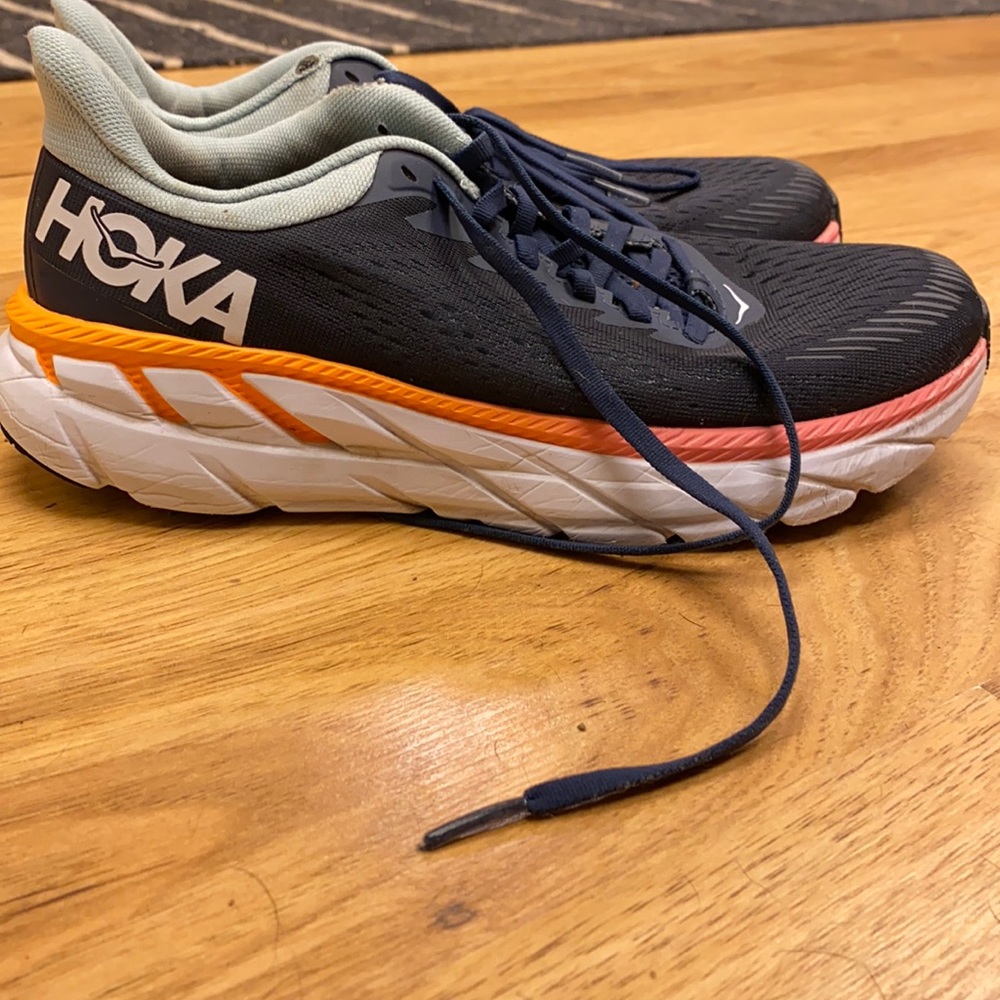 Hoka cliftons